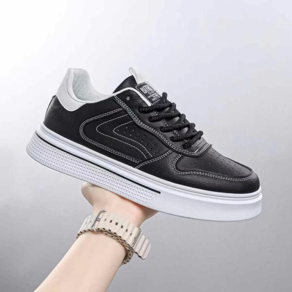 New Trendy Fashionable China Sneakers Black